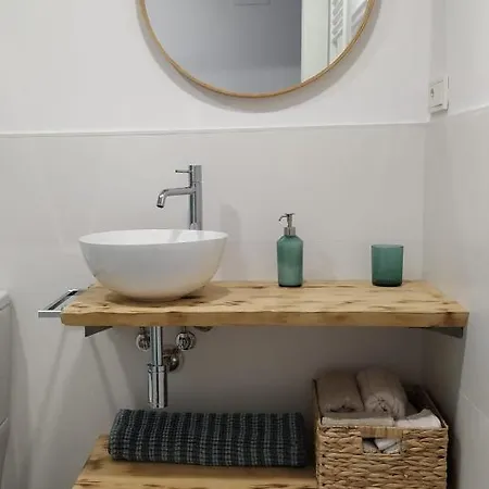 The Blue Nest - Vut7693as Apartment *